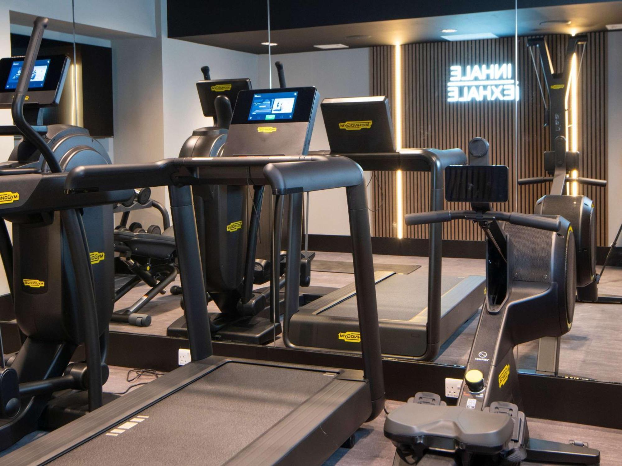 Ibis Styles London Gatwick Airport Hotel 3*