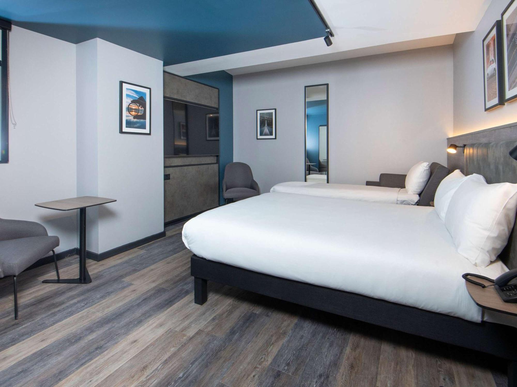 Ibis Styles London Gatwick Airport Hotel 3*
