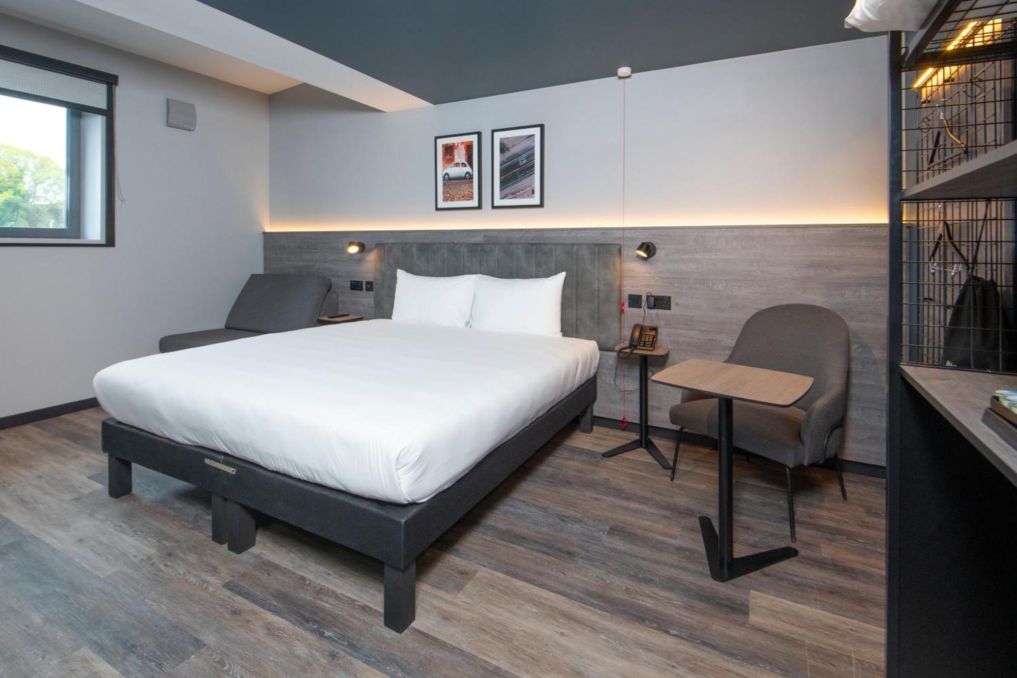 Ibis Styles London Gatwick Airport Hotel Crawley (West Sussex)
