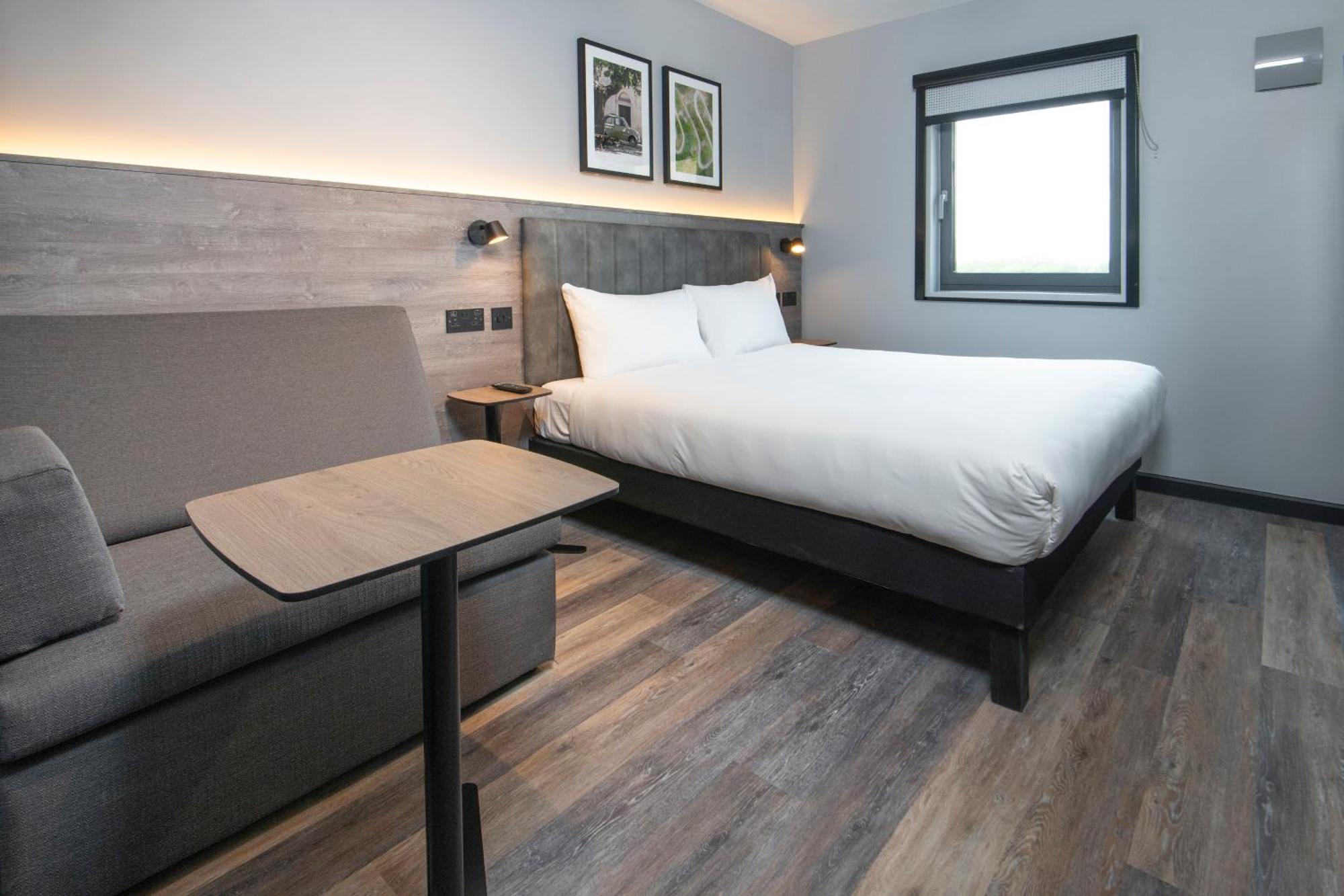 Ibis Styles London Gatwick Airport Hotel Crawley (West Sussex)