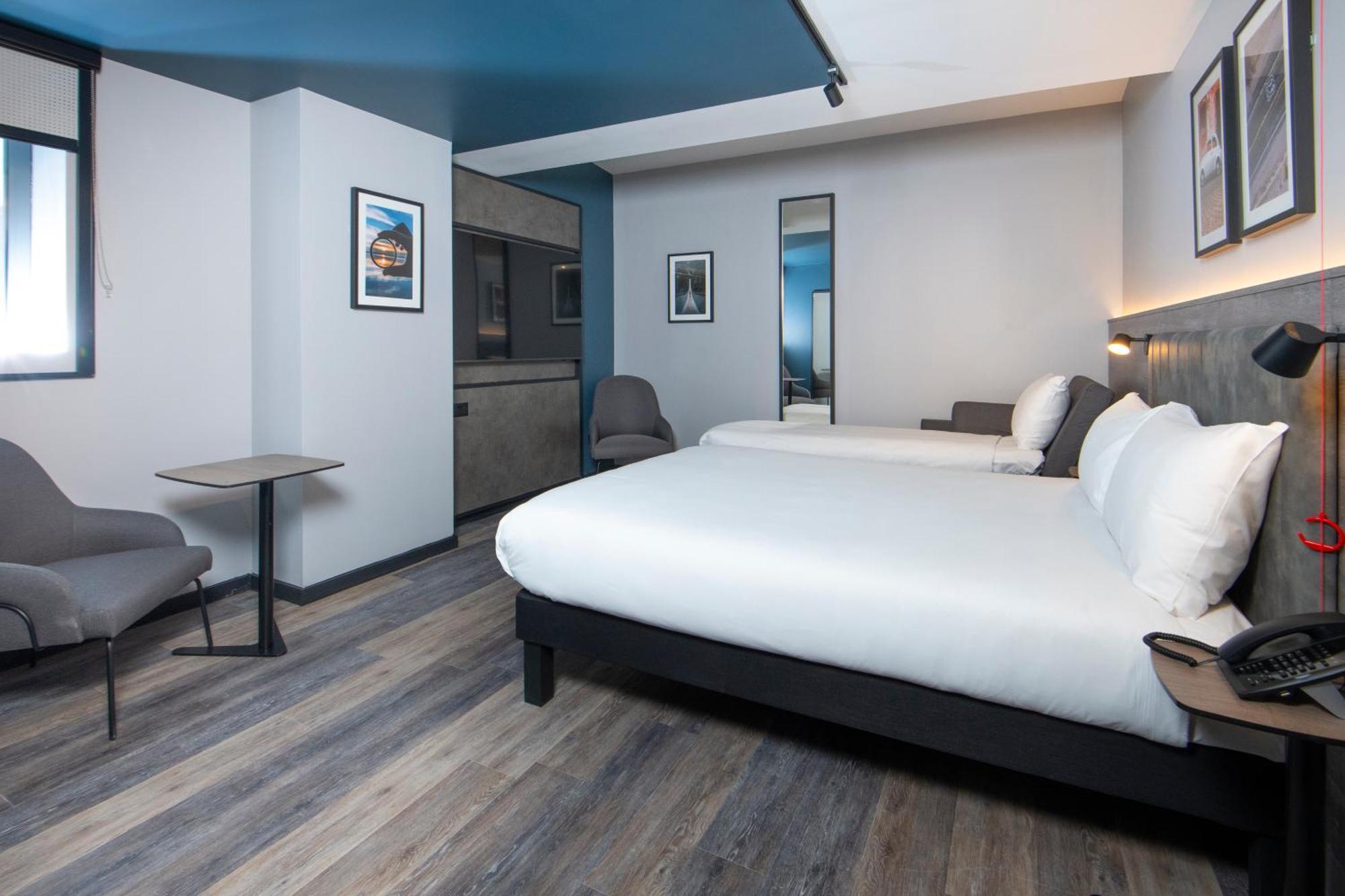 Ibis Styles London Gatwick Airport 3* Crawley (West Sussex)